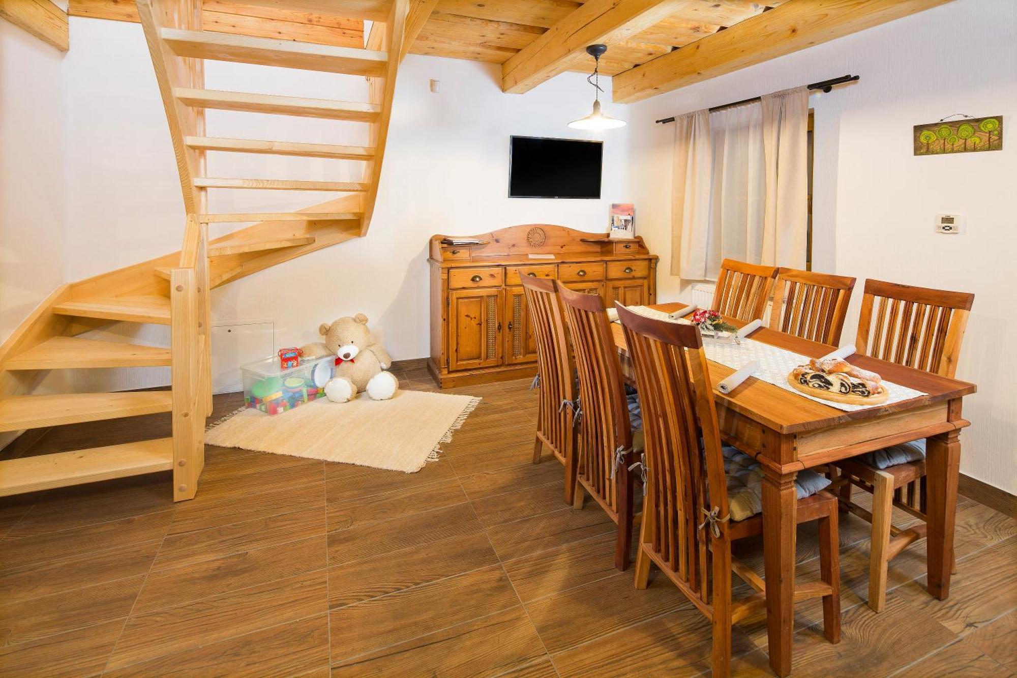 Rozpravkova Dedinka Villa Dolny Kubin Rom bilde